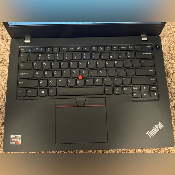 Laptop - Lenovo ThinkPad - Picture 3 of 4
